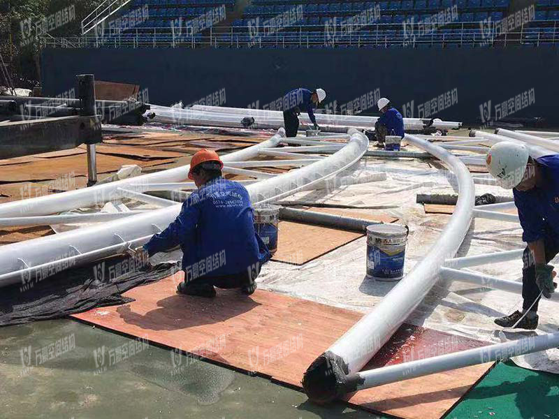 寧波（鄞州）網球中心遮陽棚膜結構工程二期項目施工中